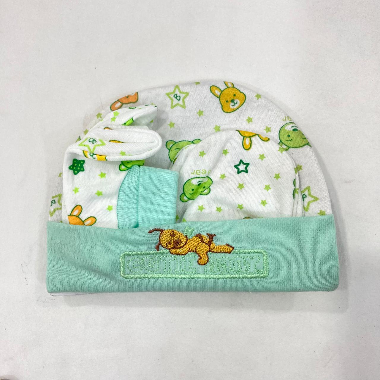 AC019 Baby Cap With Cap & Botties